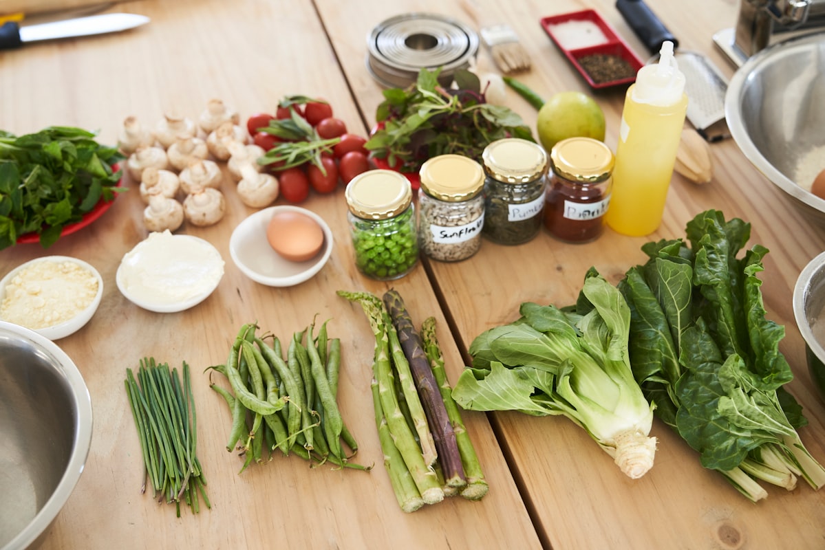Cooking technique demonstration and skills reference